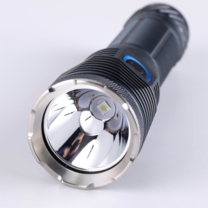 Aluminum Alloy Outdoor Flashlight