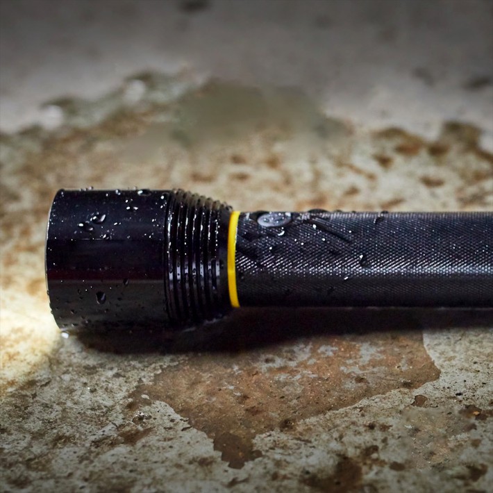 Outdoor Metal Flashlight