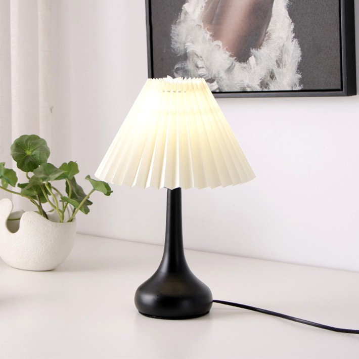 Pleated Bedroom Table Lamp