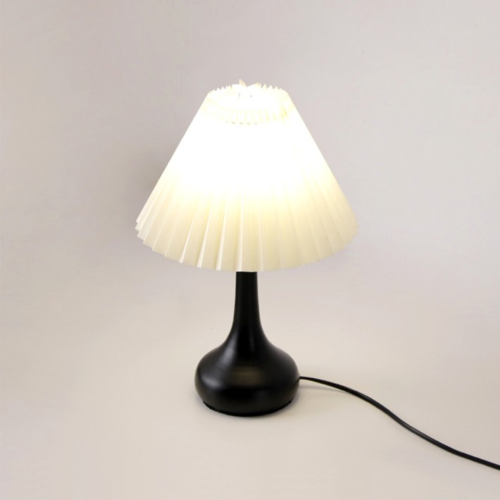 Pleated Bedroom Table Lamp