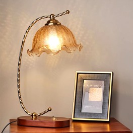 Retro Lily of the Valley Table Lamp