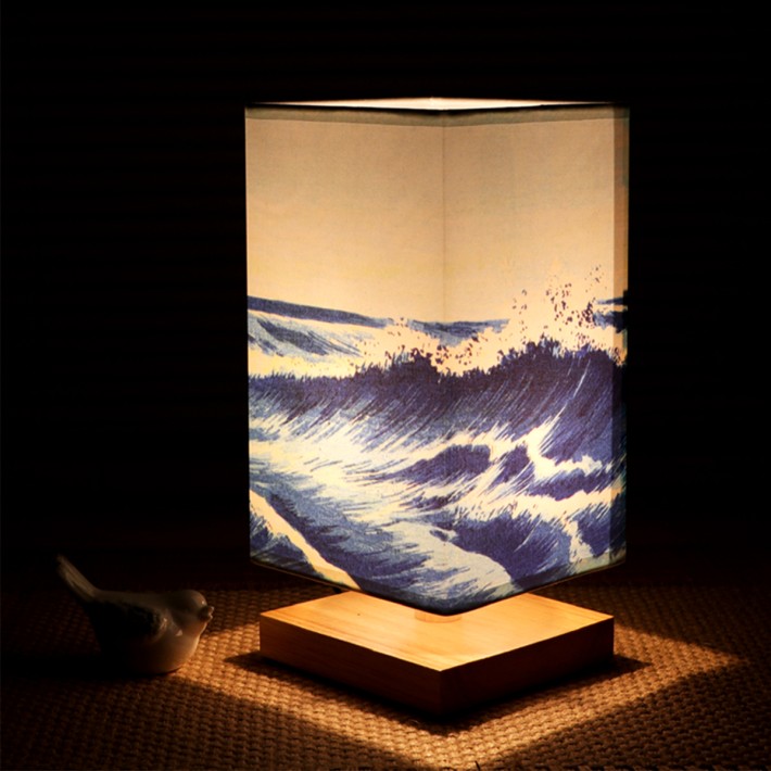 Bedroom Wave Patterned Table Lamp
