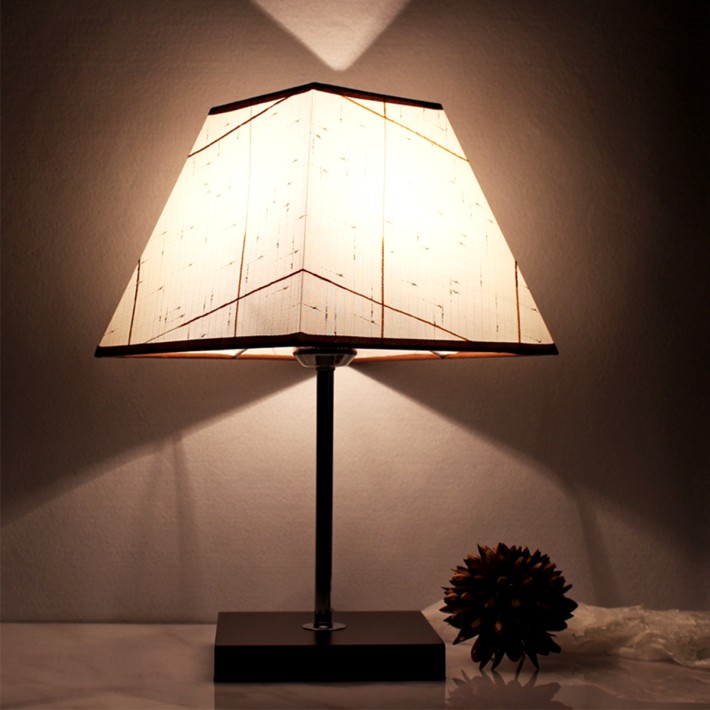 Solid Wood Fabric Dimmable Table Lamp